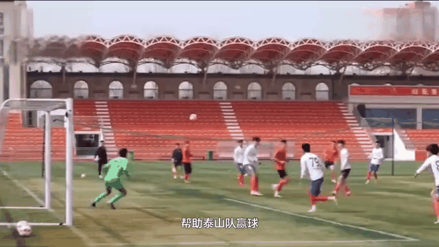 夏蒙尼队战术调整走向成功，迎来转机